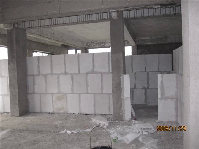 某商场施工现场图片